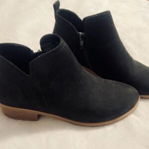 Super cute low cut boots size 8